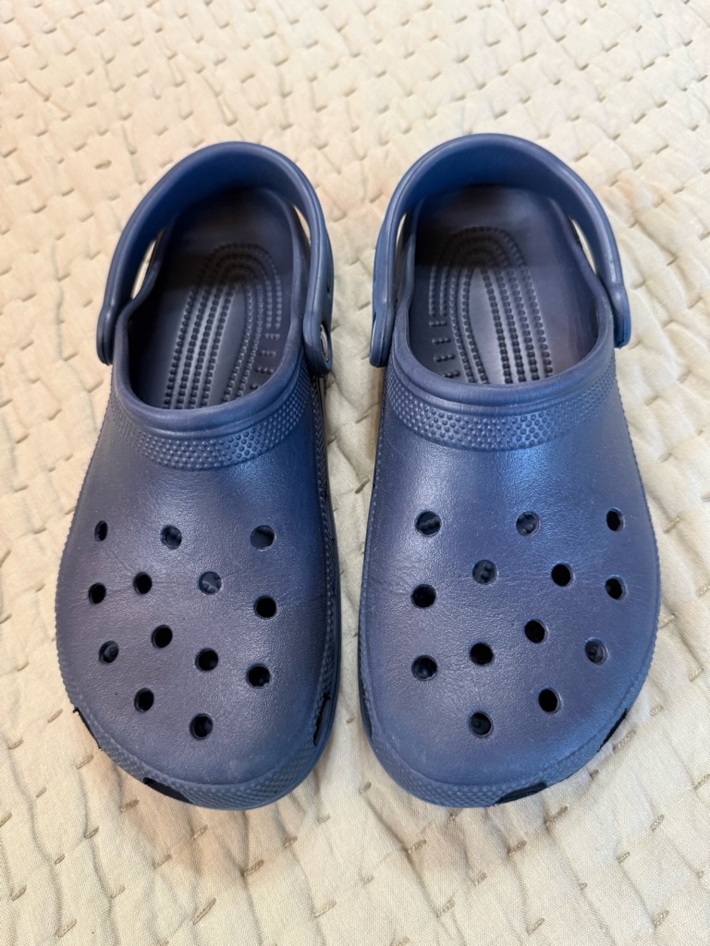 M7/W9 Navy Blue Crocs